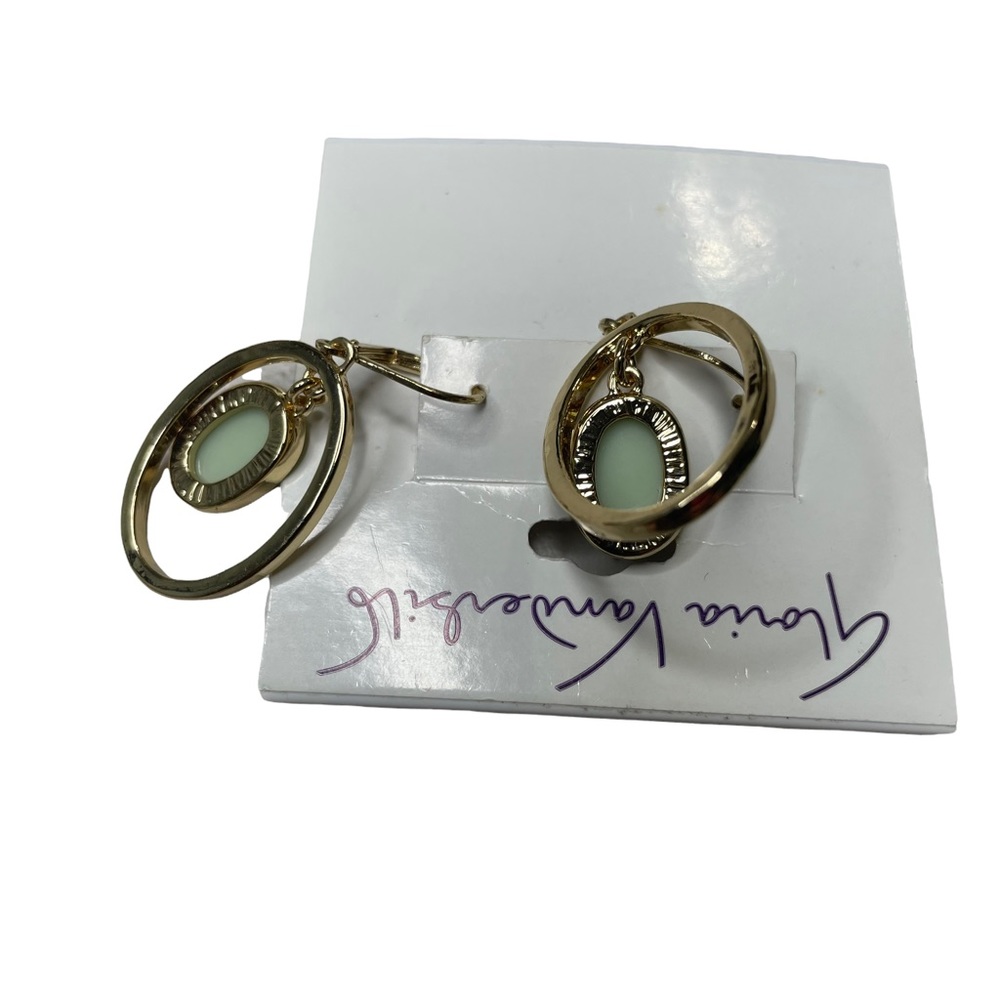 Gloria Vanderbilt earrings - Picture 3 of 4